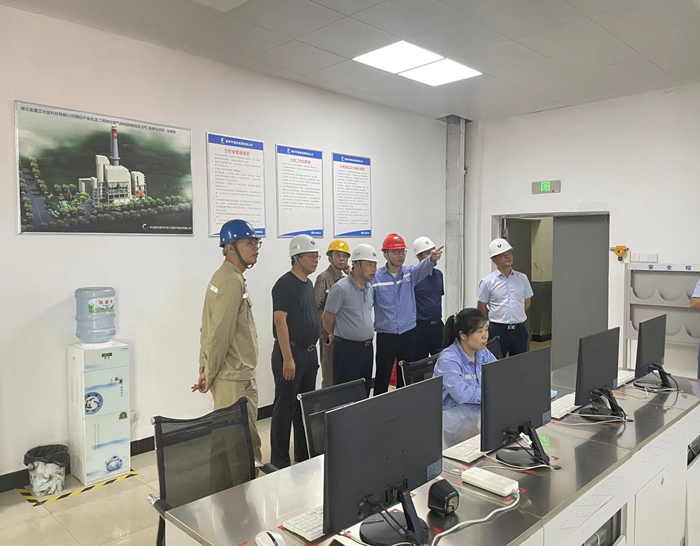 湖北省生态环境厅领导视察金盛兰烧结CFB脱硫脱硝运营现场2.jpg 湖北省生态环境厅领导视察金盛兰烧结CFB脱硫脱硝运营现场2.jpg