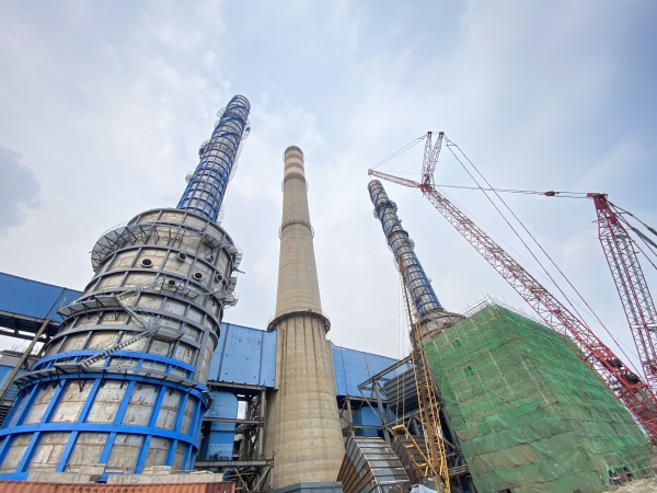 印尼纬达贝(1-4#机组)脱硫脱硝项目1#、2#吸收塔顺利封顶.jpg 印尼纬达贝(1-4#机组)脱硫脱硝项目1#、2#吸收塔顺利封顶.jpg