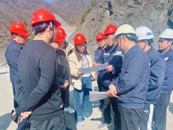 生态环境部固管中心王玉晶主任等莅临竹山项目现场调研1.jpg 生态环境部固管中心王玉晶主任等莅临竹山项目现场调研1.jpg