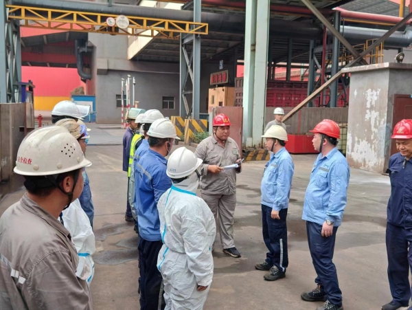 05-盛隆脱硫脱硝运营部高效完成硫酸泄漏应急演练 (1).jpg