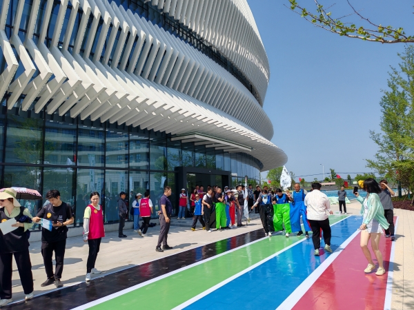 武汉市垃圾分类挑战赛暨“美丽武汉城管行”走进千子山循环产业园活动顺利举办-附图3.jpg 武汉市垃圾分类挑战赛暨“美丽武汉城管行”走进千子山循环产业园活动顺利举办-附图3.jpg