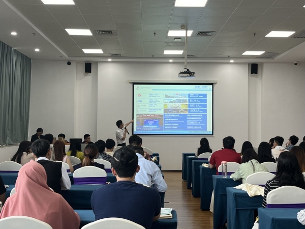 印尼公司赴国内开展在华印尼籍留学生招聘工作2.jpg 印尼公司赴国内开展在华印尼籍留学生招聘工作2.jpg