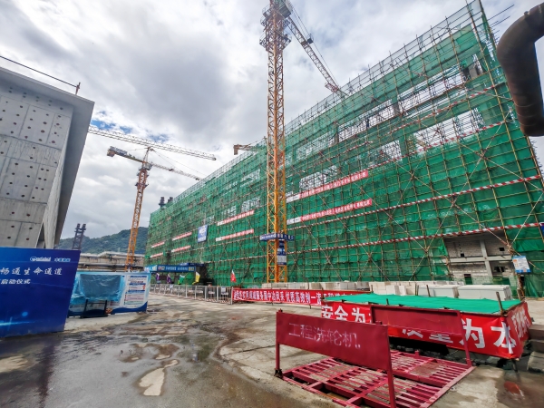 本溪市长调研本钢板材项目-3.jpg 本溪市长调研本钢板材项目-3.jpg